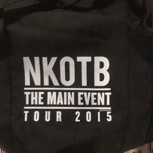 exclusive backstage NKOTB 2015 tour duffle